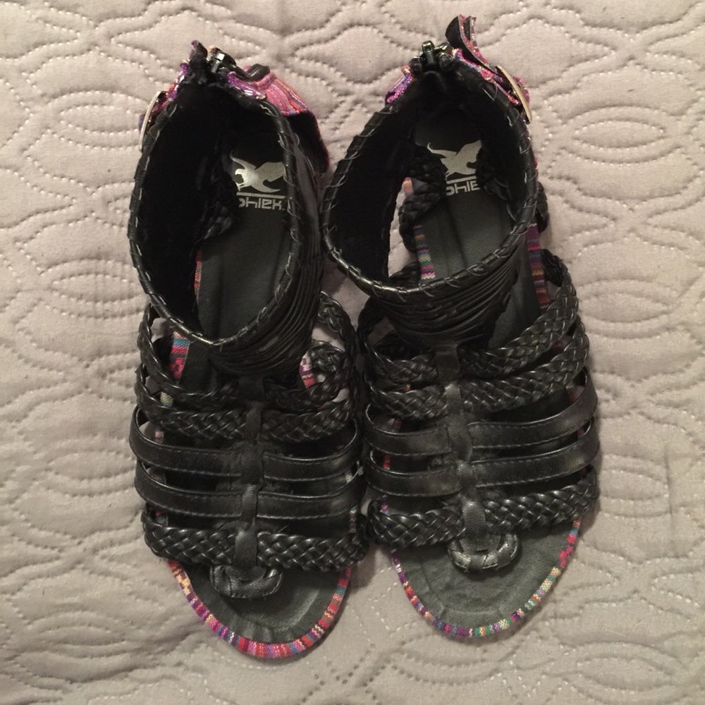 Sandals - Picture 4 of 5